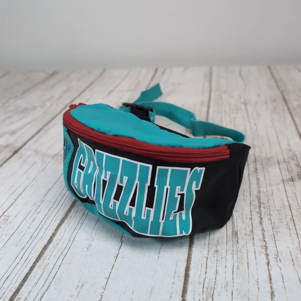 Vintage 1994 Vancouver Grizzlies Fanny Pack Belt Bag NBA - Picture 3 of 8